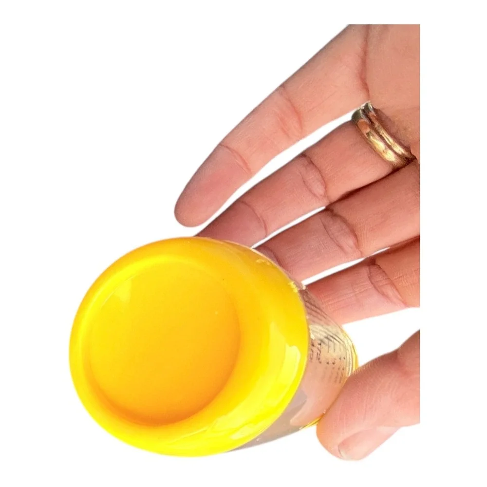 Unbranded oil spray